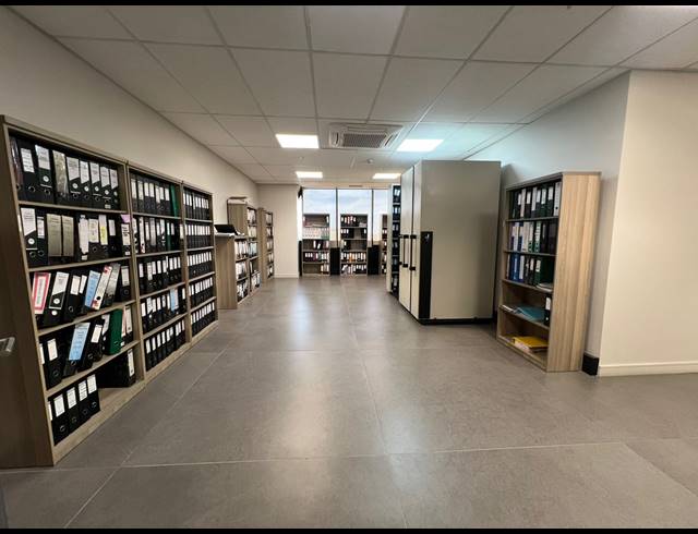 7,599M² WAREHOUSE TO LET IN LOUWLARDIA